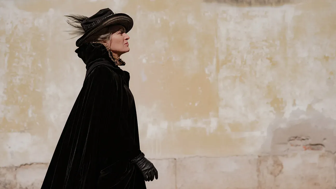 Behind the Curtain: The Spotlight on \