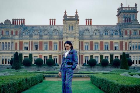 'Lady' on Fire: The Scintillating Journey of Aristocrat Turned Eccentric Diva