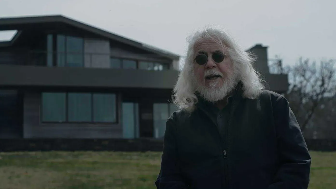 Lights, Camera... White Devil? Diving into the mystical brilliance of cinematographer, Robert Richardson