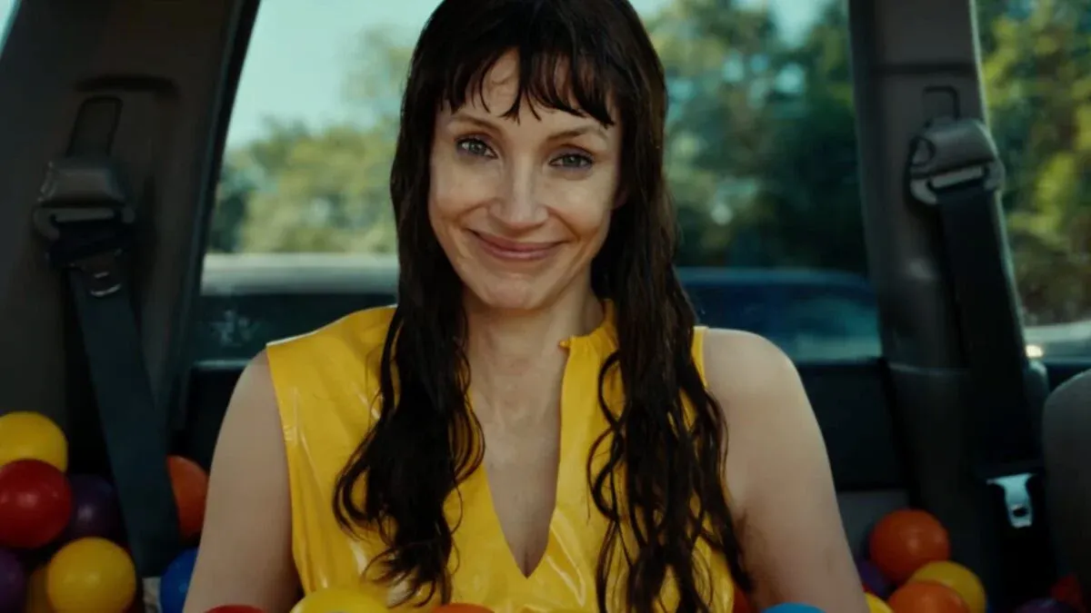 "Other Mommy" - Jessica Chastain's Spooky Return to the Matri-verse