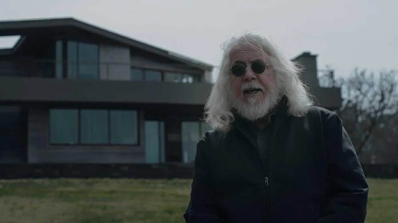 Lights, Camera... White Devil? Diving into the mystical brilliance of cinematographer, Robert Richardson