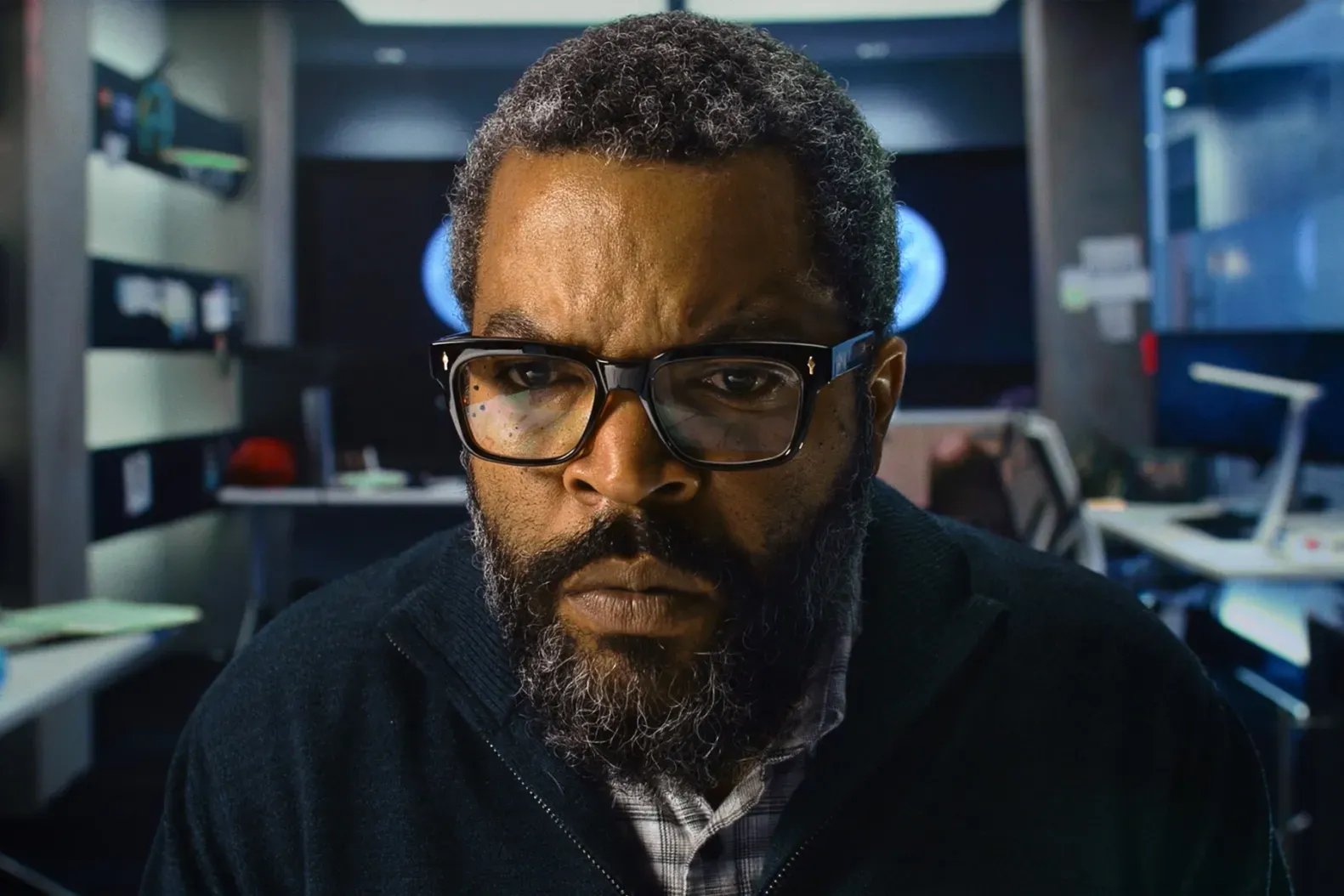 Ice Cube's Alien Invasion Flops